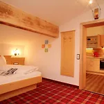 Gaestehaus Trixl * Zell am See