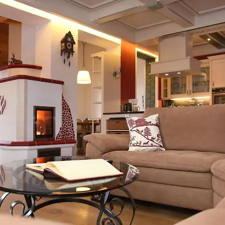 Gaestehaus Trixl Целль-ам-Зеє