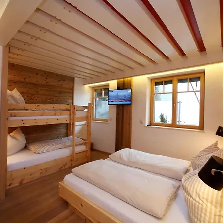 Gaestehaus Trixl * Zell am See