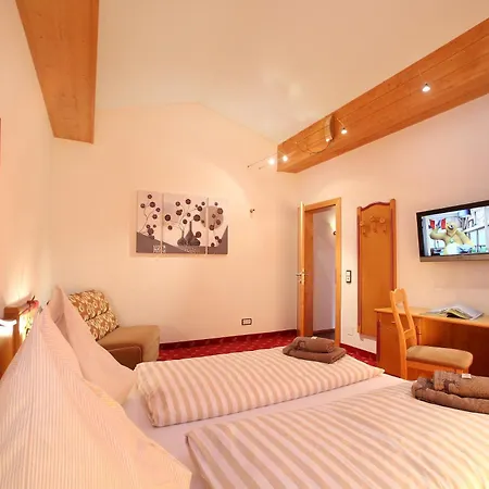 Gaestehaus Trixl Apartmán Zell am See